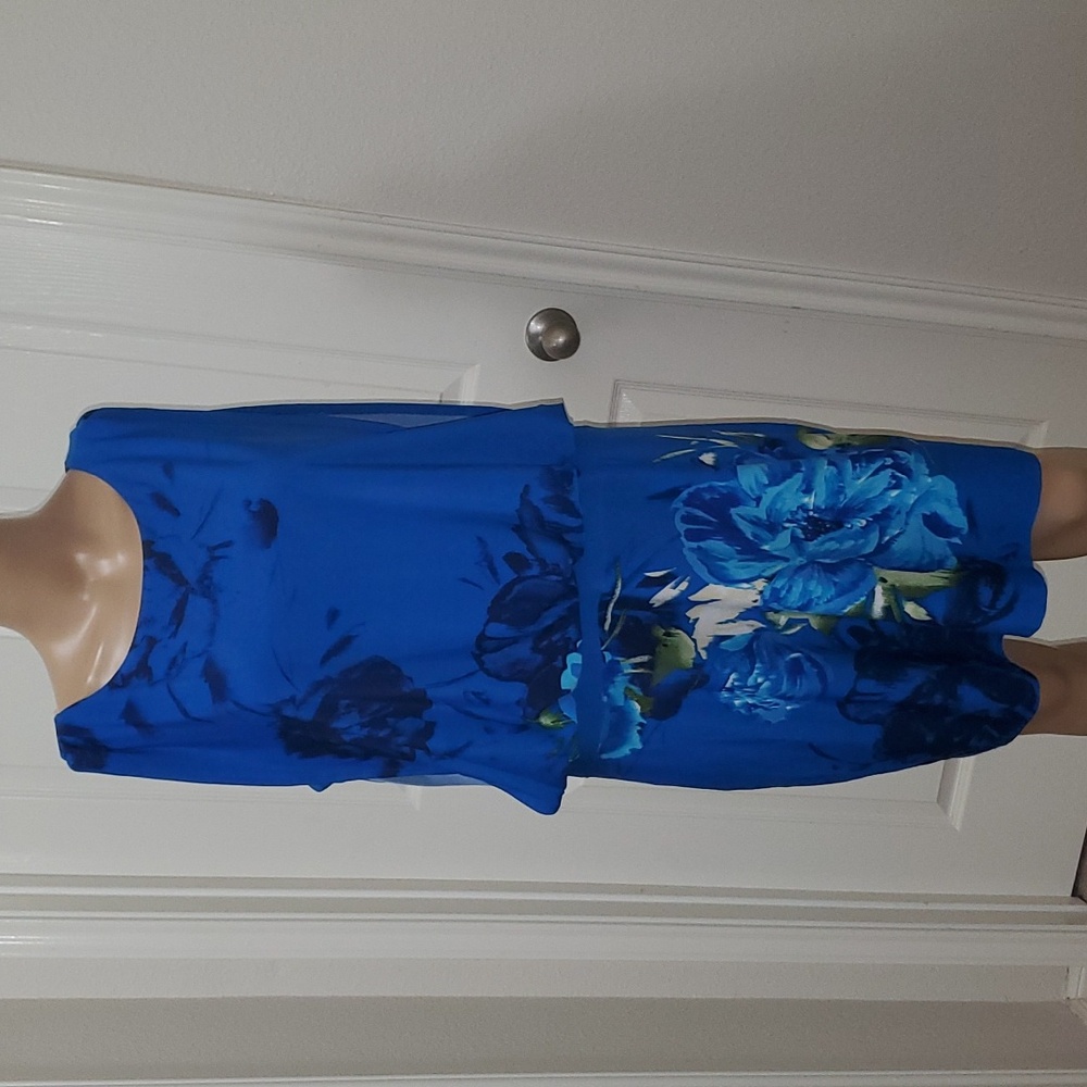Studio 1 12 vibrant blue floral integrated tank open back slip on jersey knit